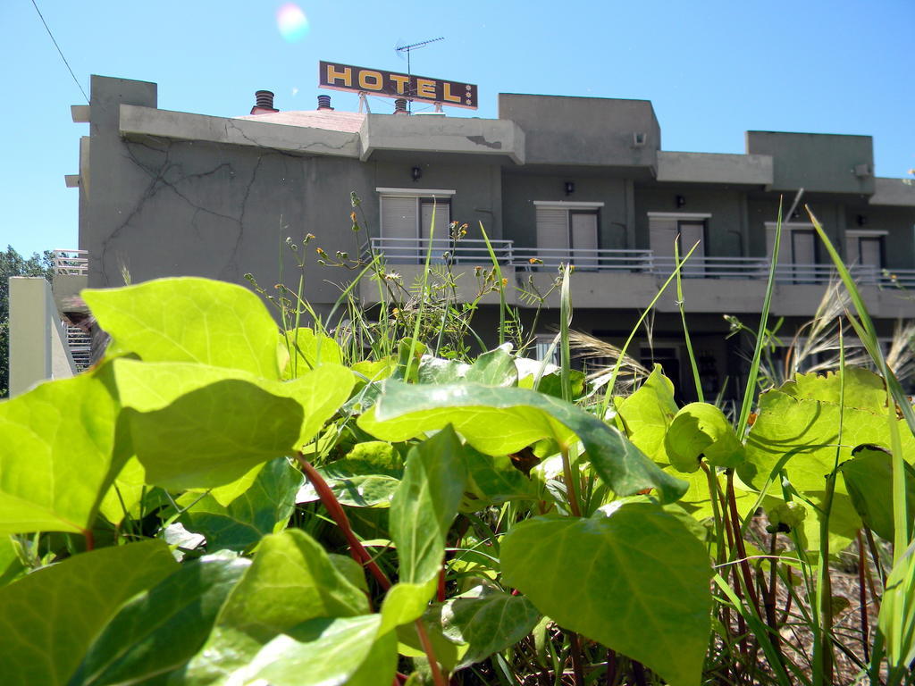 Hotel Restaurante Las Galias Zuera Exterior photo